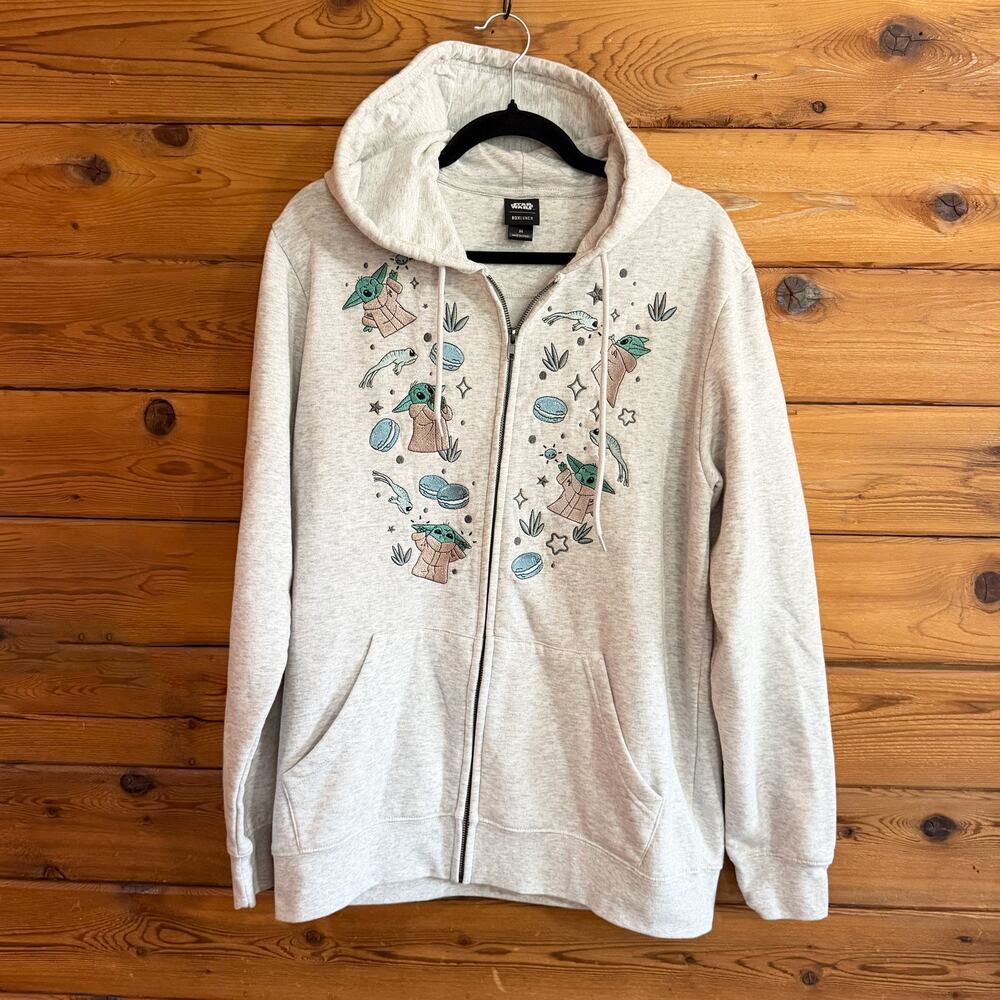 BoxLunch Star Wars The Mandalorian Grogu & Frogs Embroidered Hoodie Medium